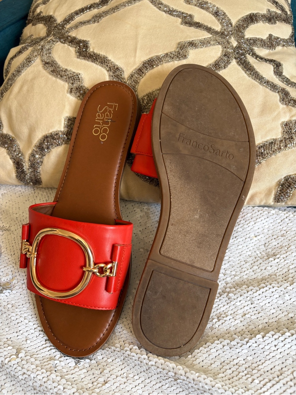 Franco Sarto Red Leather Slide Sandals with Gold Ring - Picture 4 of 5